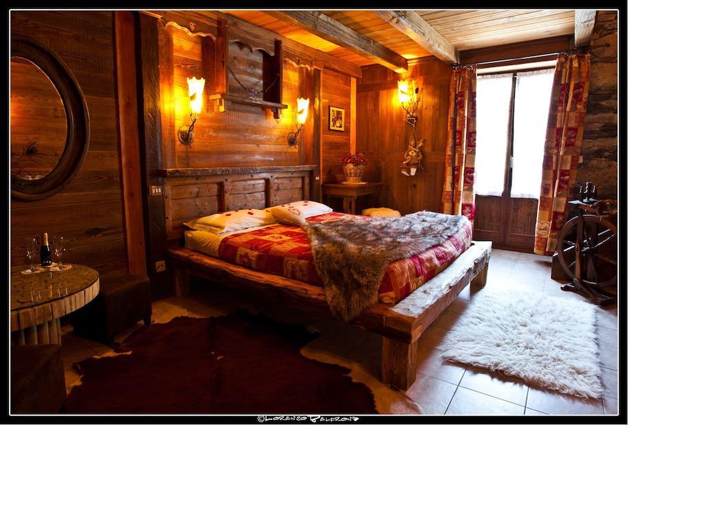 Hotel La Jolie Bergere La Salle Zimmer foto
